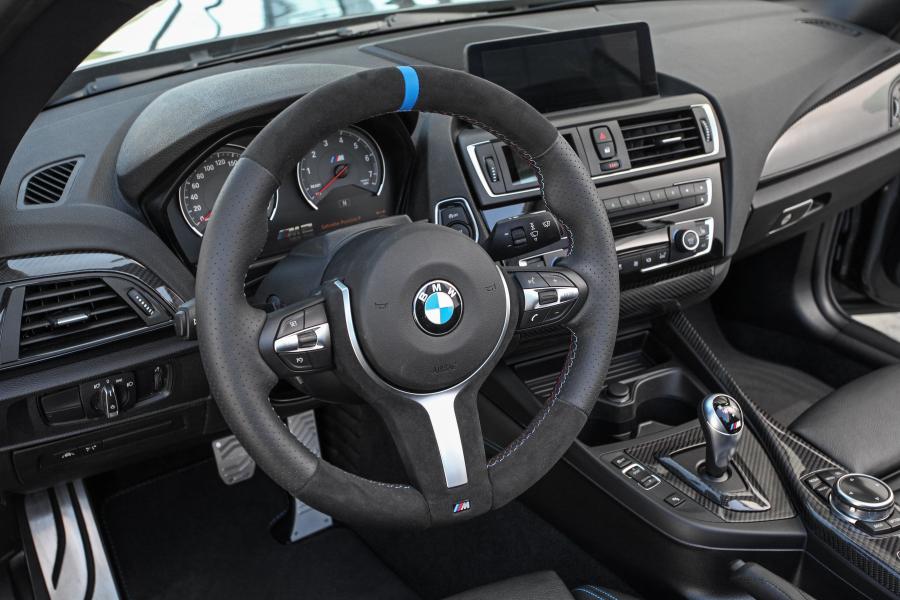 Панель приборов BMW M2 Convertible by Lightweight Performance (F87) 2018 года  (фото 24 из 29)